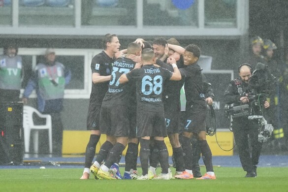 Pontokat veszített a címvédő Napoli