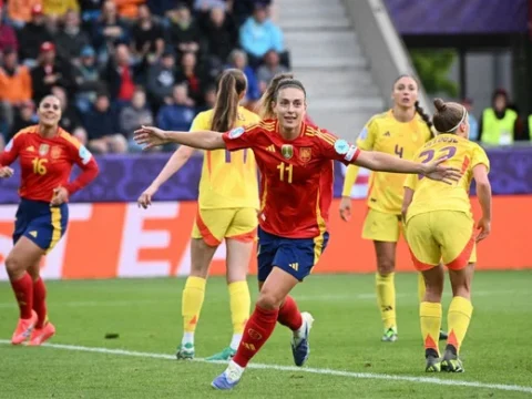 Távozik az FC Barcelonától a kétszeres aranylabdás Alexia Putellas