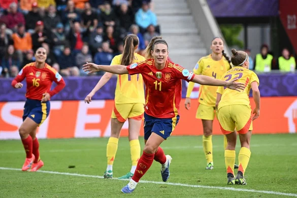 Távozik az FC Barcelonától a kétszeres aranylabdás Alexia Putellas