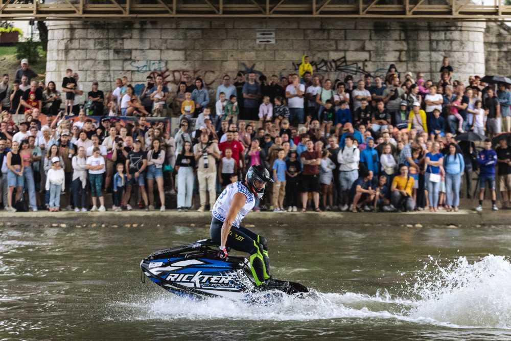Új pályákon, nemzetközi mezőnnyel robban be a magyar jet-ski bajnokság Új pályákon, nemzetközi mezőnnyel robban be a magyar jet-ski bajnokság