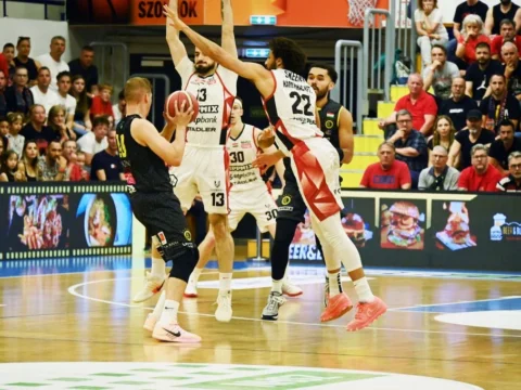 A Falco 11 ponttal győzött Szolnokon A Falco 11 ponttal győzött Szolnokon