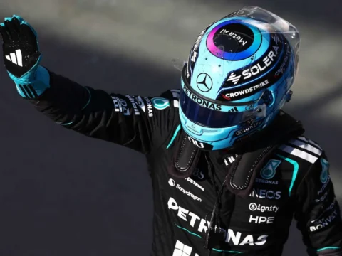 A Mercedes nyerte a sprint időmérőt