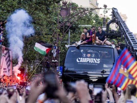 Háromnegyed millióan ünnepelték az utcákon a Barcelona bajnoki címét