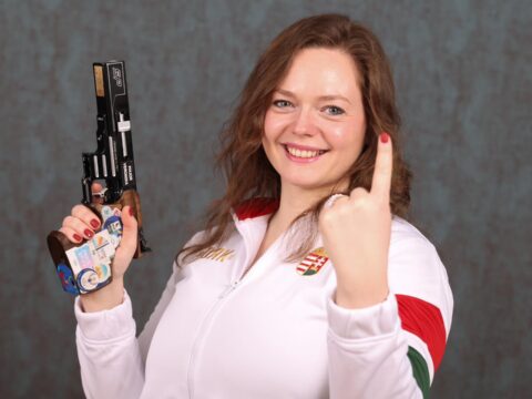 major veronika harmadik a csapat masodik az elso nap utan sportpisztolyban