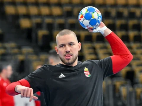 Máthé Dominik nem tudja elfogadni, hogy senki nem mondta meg neki, miért nem játszott a szerbek elleni vb-selejtezőkön Máthé Dominik nem tudja elfogadni, hogy senki nem mondta meg neki, miért nem játszott a szerbek elleni vb-selejtezőkön