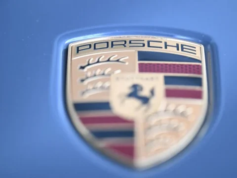 A Porsche Toy Story karaktereket varázsolt igazi autókká + A Porsche Toy Story karaktereket varázsolt igazi autókká +