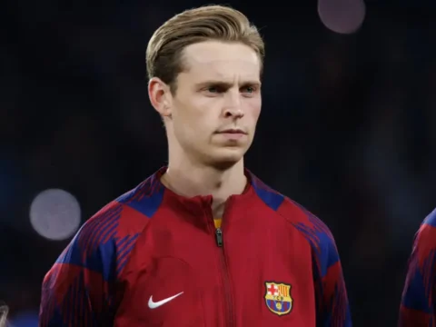 Súlyos térdsérülést szenvedett Frenkie de Jong, a Barcelona sztárja