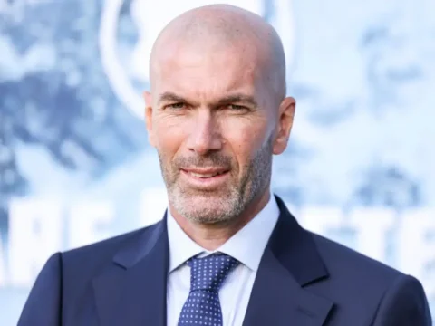 HIVATALOS: Zinedine Zidane lett a francia labdarúgó-válogatott új szövetségi kapitánya