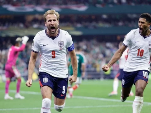 Harry Kane elővette a bírót, miután Anglia drámai győzelmet aratott Mexikó ellen Harry Kane elővette a bírót, miután Anglia drámai győzelmet aratott Mexikó ellen