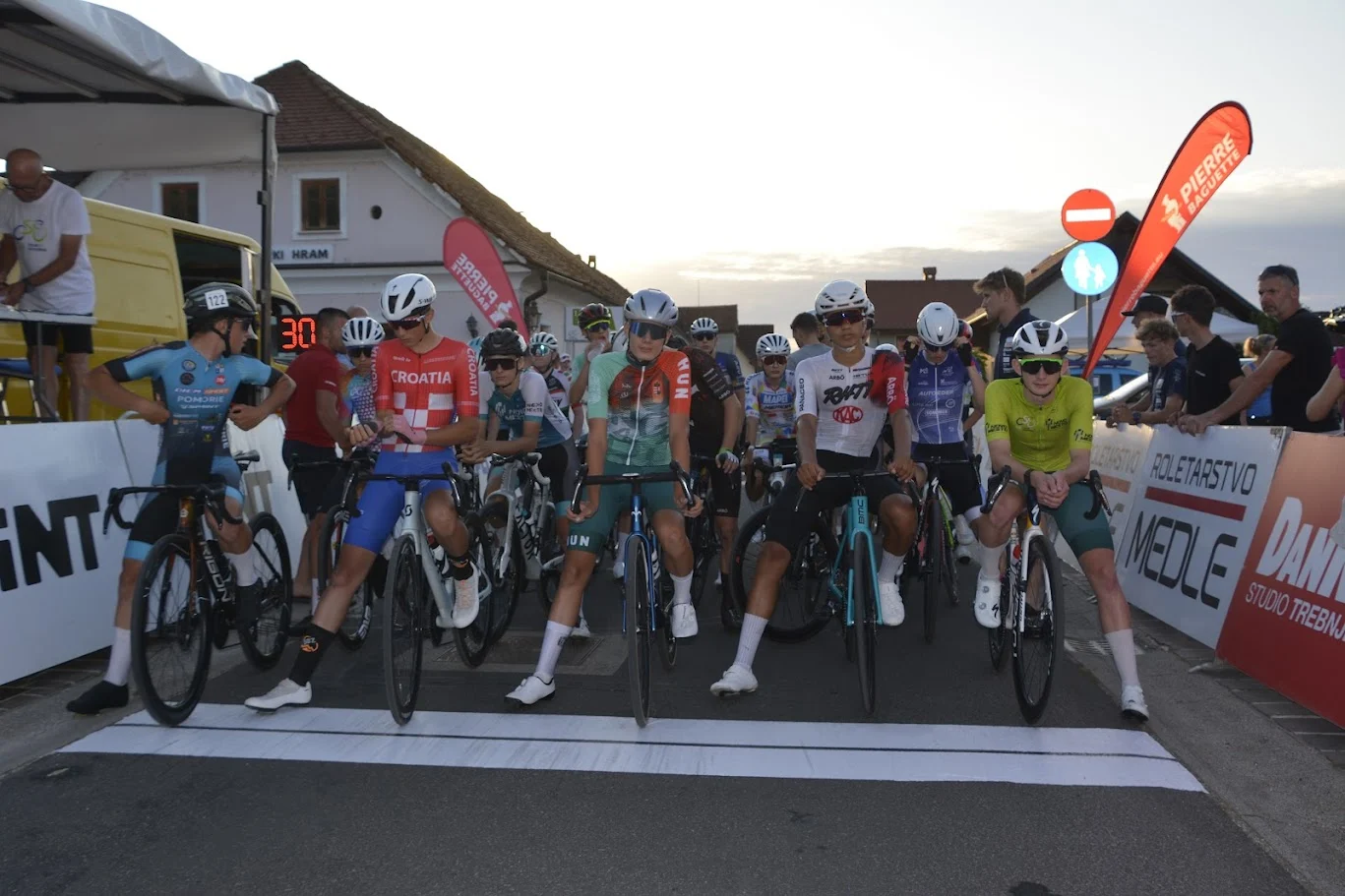 Elhoztuk az első két helyet az U17-es fiúknál a Kids Tour of Slovenián Elhoztuk az első két helyet az U17-es fiúknál a Kids Tour of Slovenián