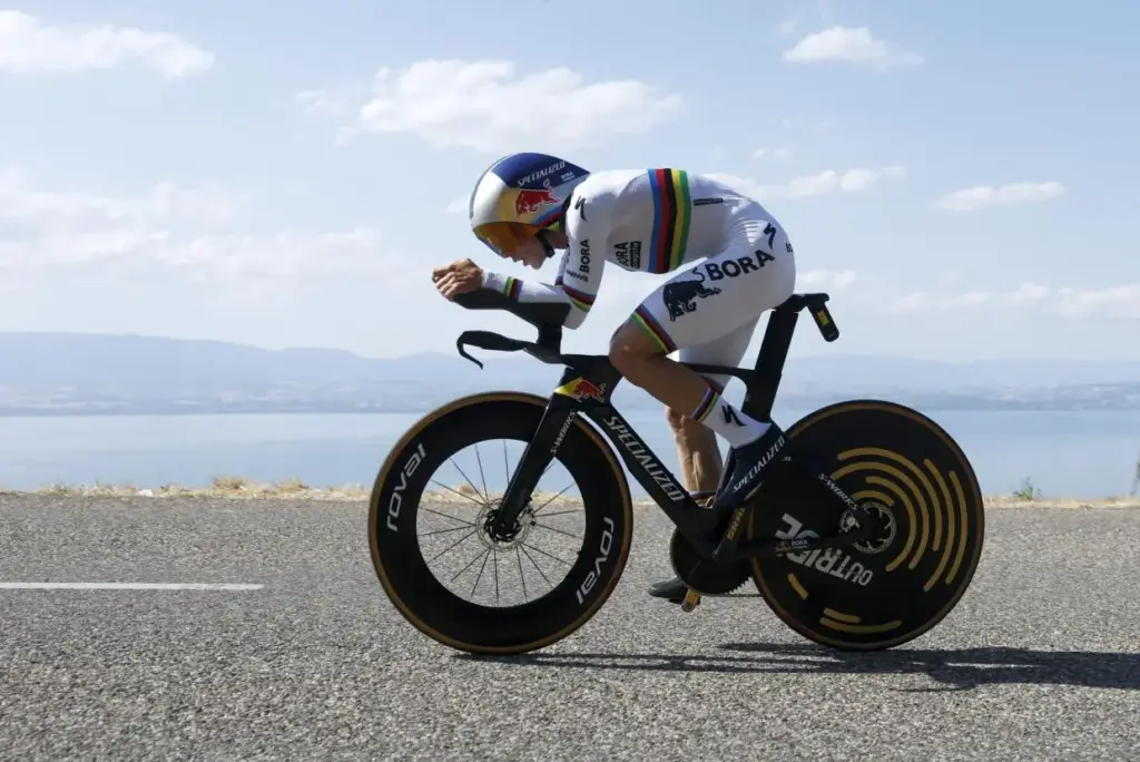 Remco Evenepoel nyerte a Tour de France időfutamát Remco Evenepoel nyerte a Tour de France időfutamát