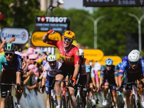 Tour de France: Waerenskjold sikere a leggyorsabb mezőnyszakaszon