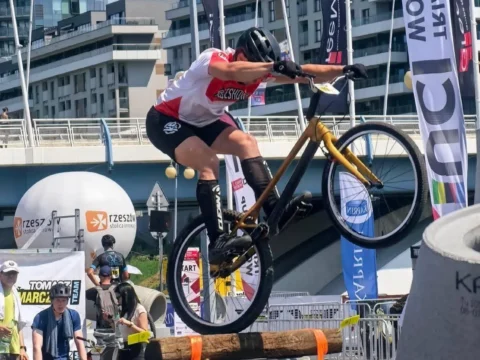 Kovács Péter a 3. helyen jutott tovább a lengyel trial világkupa középdöntőjébe Kovács Péter a 3. helyen jutott tovább a lengyel trial világkupa középdöntőjébe